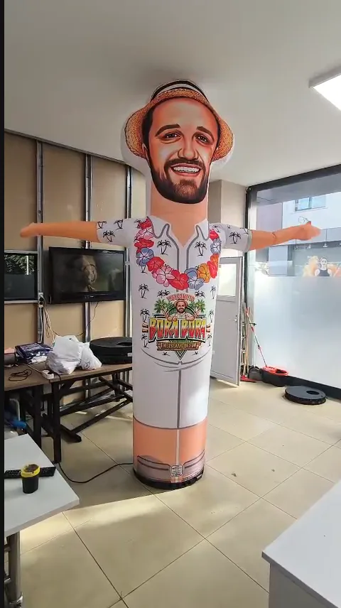 Puka Puka — Gebrandete Personalfigur
